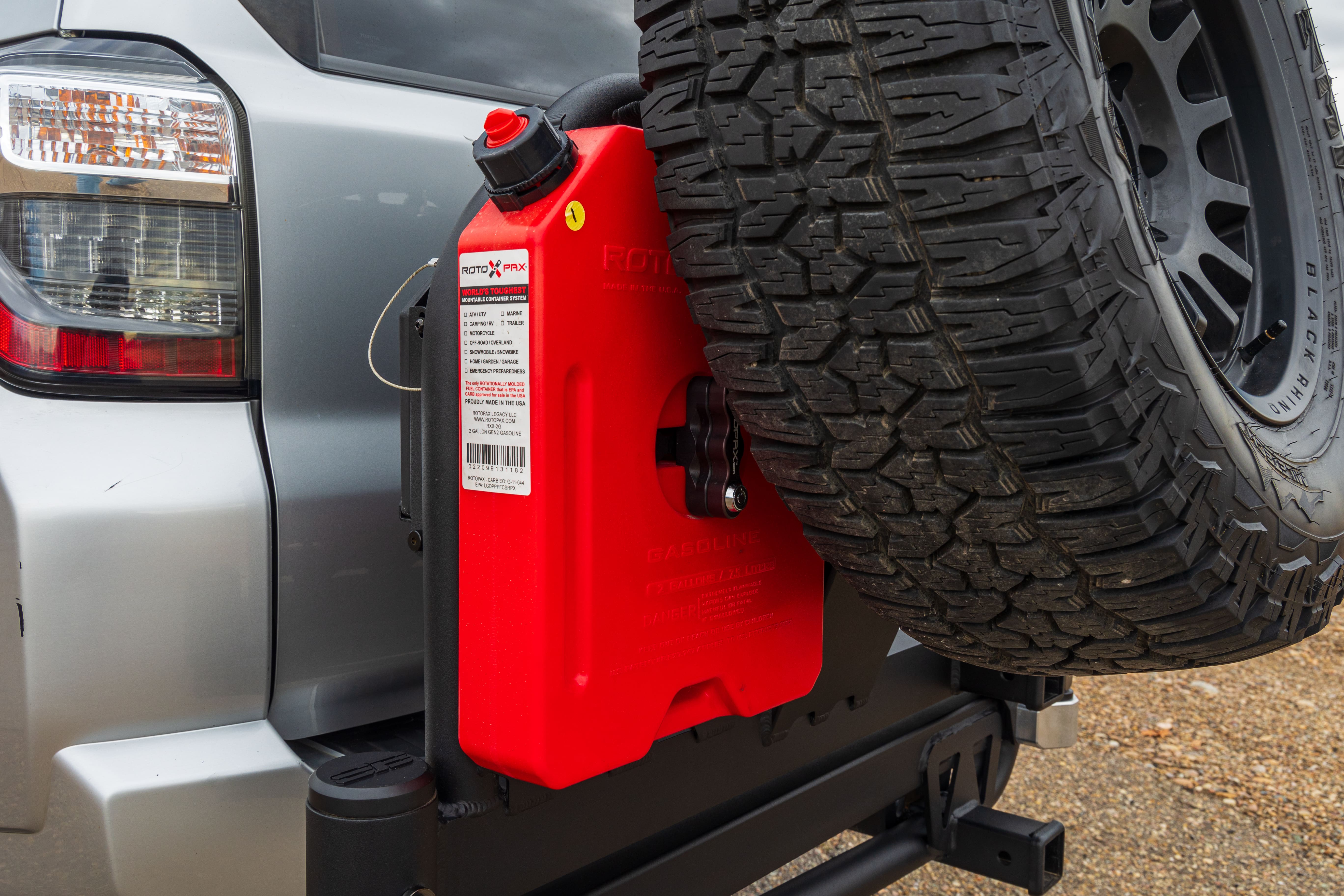 Defender Hitch Mounted Swing-Out Tire Carrier view 15